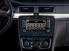 Alpine KIT-8VWTD Инсталационен кит за INE-W928R ( VW Touran, Tiguan, Seat Alhambra, Skoda Roomster, Fabia, Octavia 2 and others )