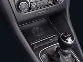 Alpine KCE-G6Qi Wireless Charging Console